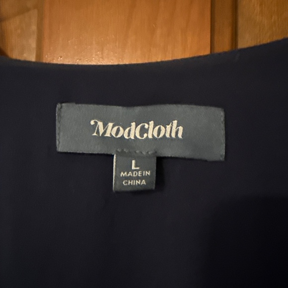 Blue satin dress - Picture 3 of 5